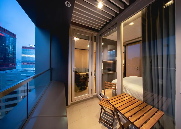 Cm+ Hotels And Serviced Apartments