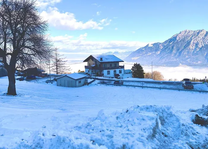 Aparthotel-Almgasthaus Gemsli - A Bisal Oesterreich Ueberm Schweizer Rheintal
