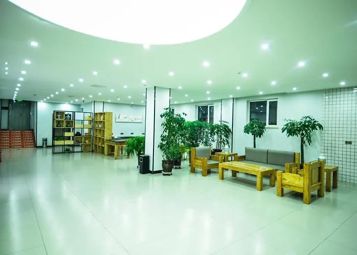 7Days Premium Baoding Yixianshengyuan Shopping Center