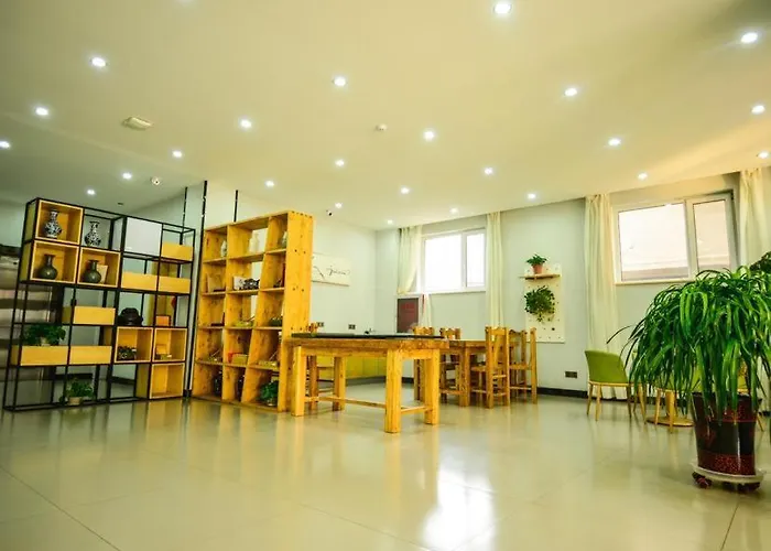 7Days Premium Baoding Yixianshengyuan Shopping Center
