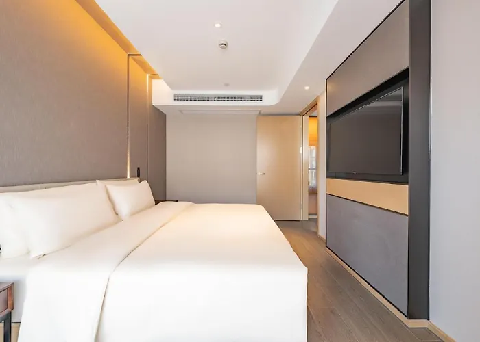 Atour Hotel Hangzhou Qianjiang Century Zhenning Road