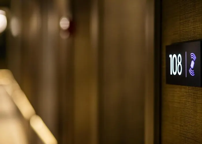-- Este Park Hotel -- Part Of Urban Chic Luxury Design Hotels - Parking & Compliments - Next To Shopping & Dining Mall Plovdiv