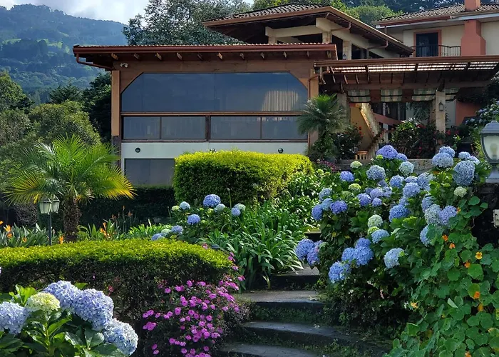Finca Paraiso Mountain Retreat Near San Jose Airport