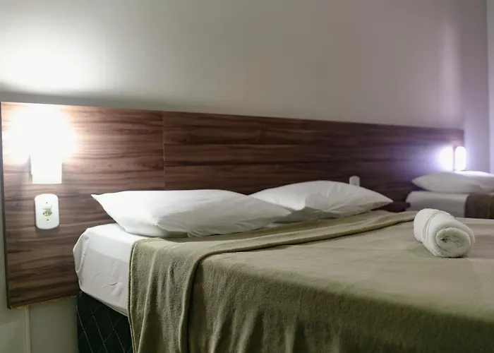 Hotel Verde Mares