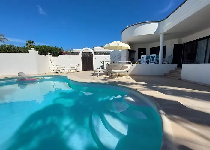 Sol Y Luna Room & Suite Lanzarote Holidays - Heated Pool!