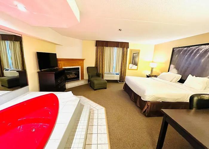 Super 8 By Wyndham Niagara Falls By The Falls