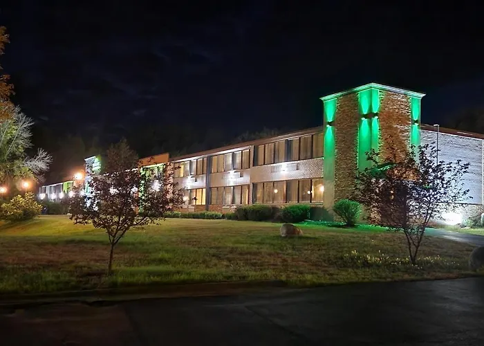 Wingate By Wyndham Lake George