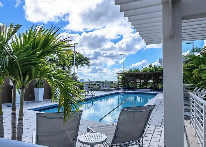 Beautiful 1Bd 1Bth At Midblock Free Parking
