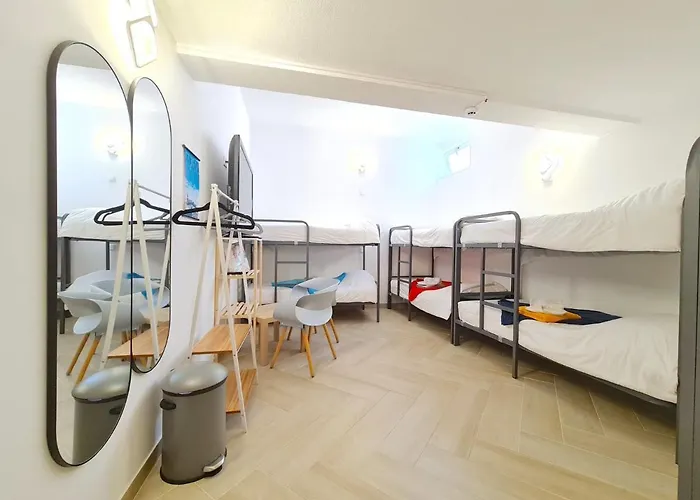 Quartos Para Grupos Nazare