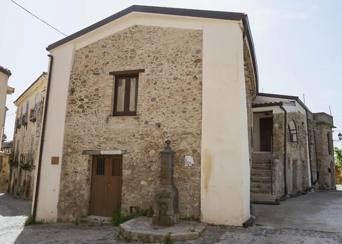 Il Paese Alberga!