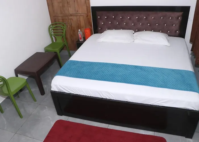 Hotel Crown Residency