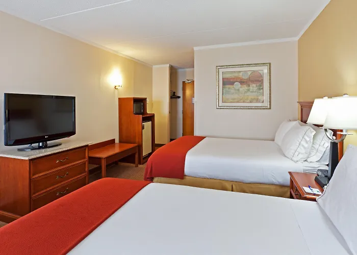 Holiday Inn Express & Suites Greensboro - I-40 Atwendover By Ihg