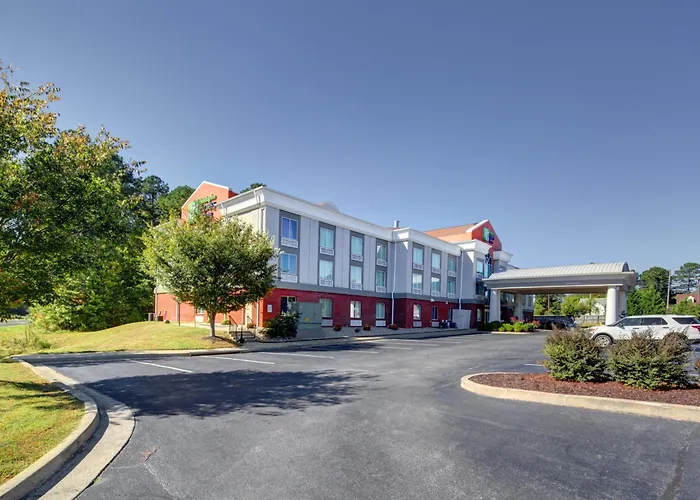 Holiday Inn Express Hotel & Suites Emporia By Ihg
