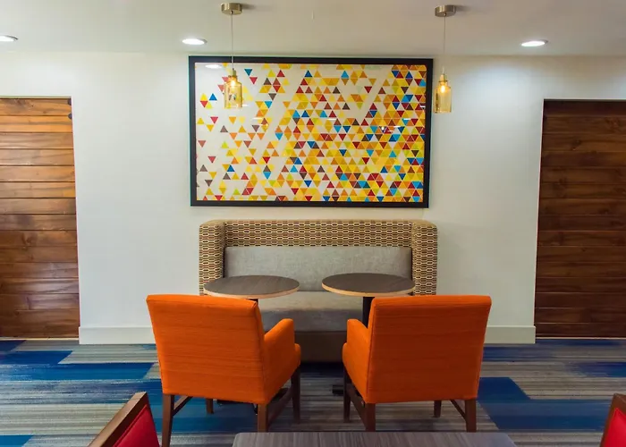 Holiday Inn Express Hotel & Suites Kinston By Ihg