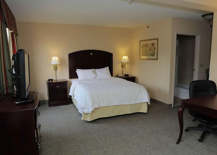 Hampton Inn By Hilton Clinton