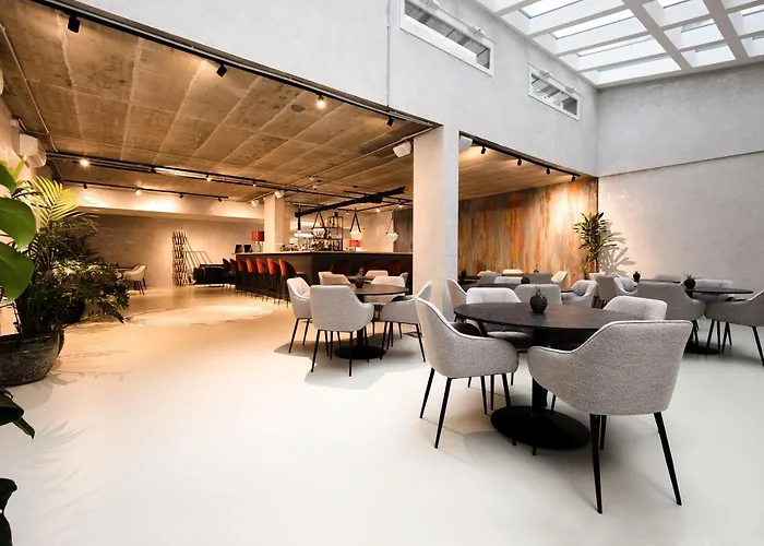 The Amberlyn Suite Hotel