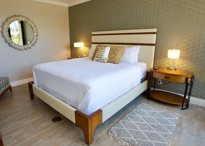 Inn By The Sea. La Jolla.