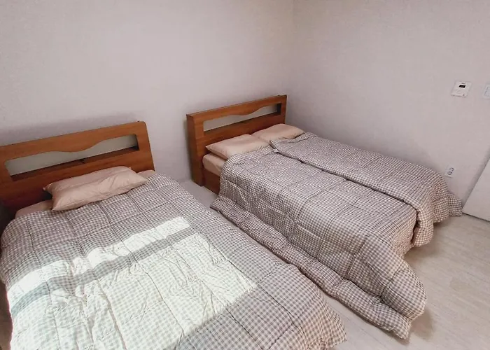 Woodland Apartment - For Foreigners Only Seoul