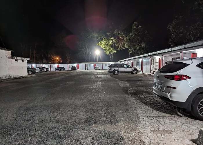 Sands Motel