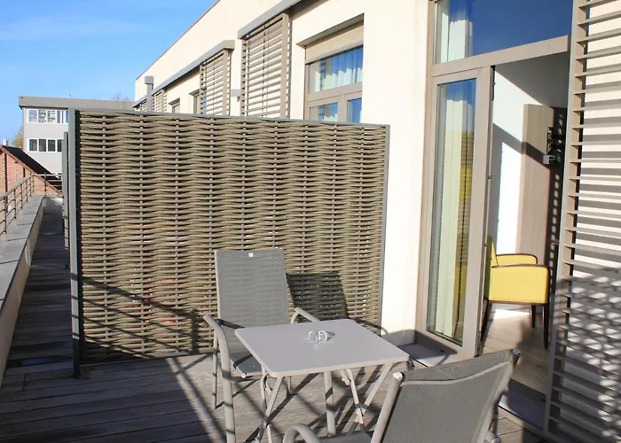 Mondo Hotel