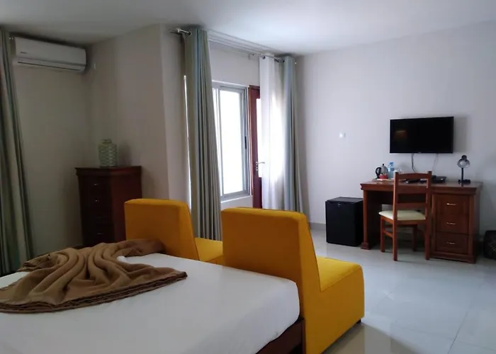 Inhambane Hotel Escola