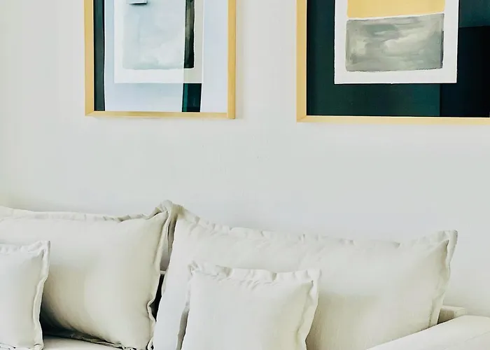 Cih Apartments