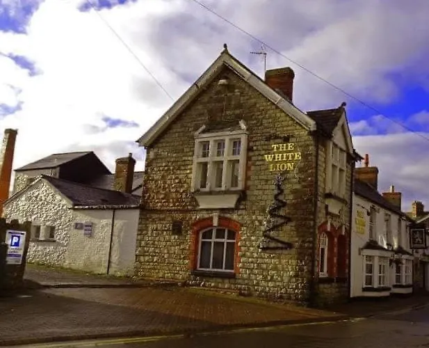 The White Lion Hotel