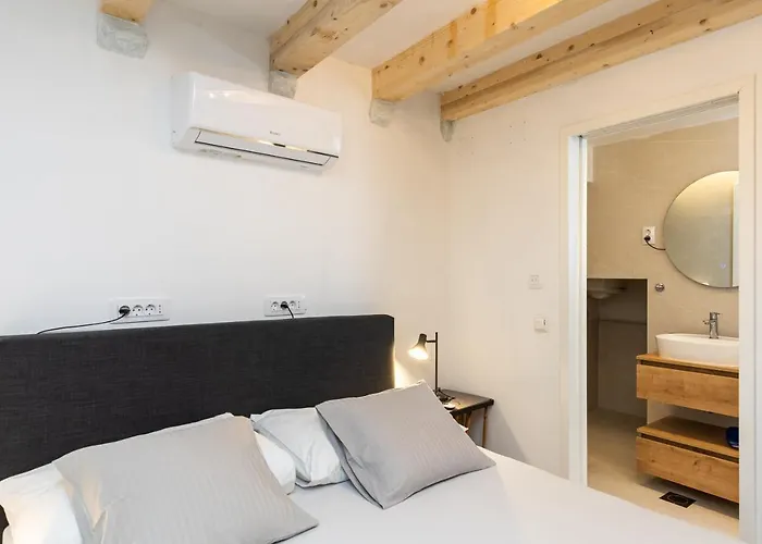 B&B Buza House