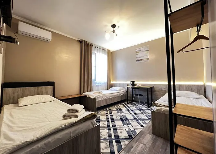 Ave Hotel