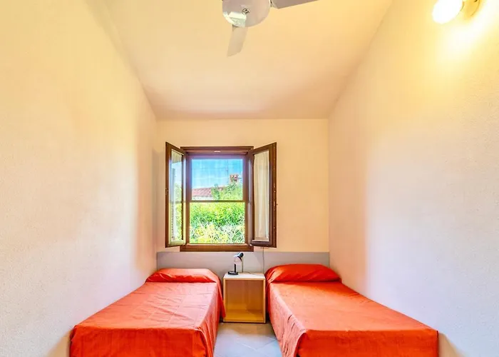Iss Travel, Apartments In Via Torino - 800 M From La Cinta Beach