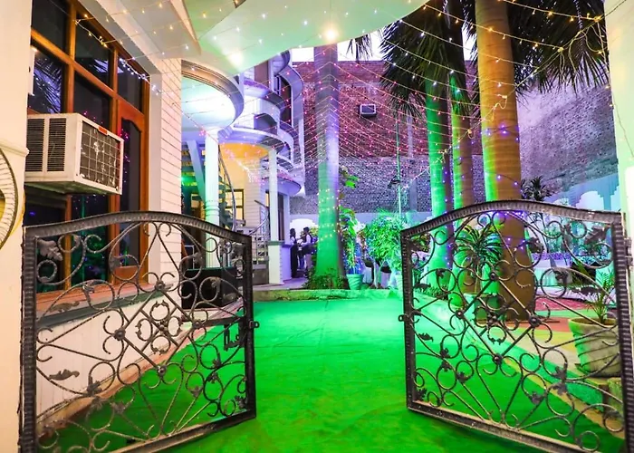 Hotel Unique House