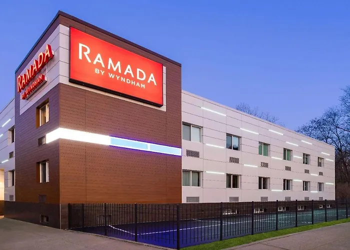 Ramada By Wyndham Bronx