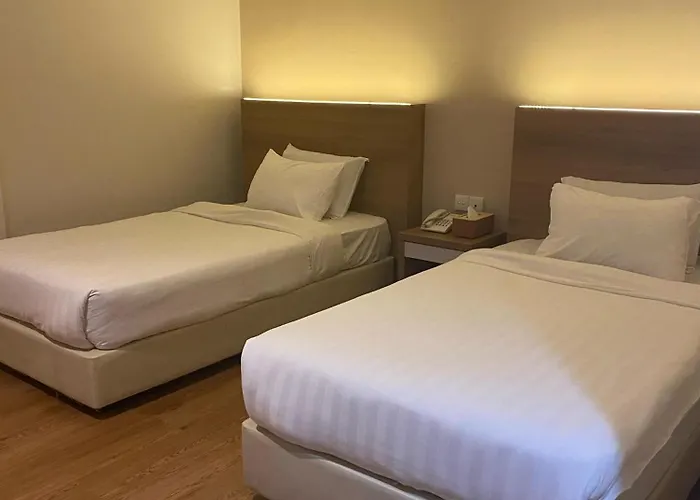 Lovina Inn - Nagoya Batam