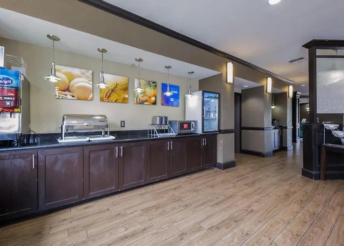 Comfort Suites Lawton Near Fort Sill