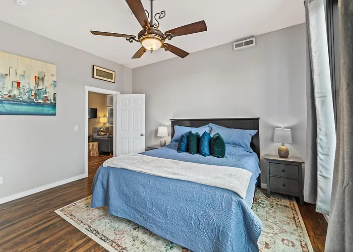 Downtown Modern Condo Inside The Historic St Regis