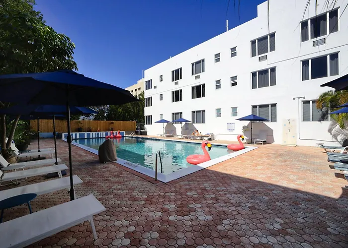 Tropics Hotel Miami Beach