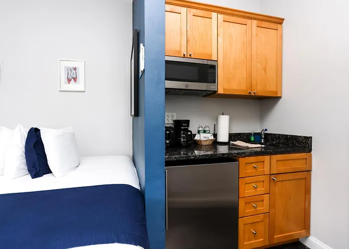 Heart Of South End, Convenient, Comfy Studio #22