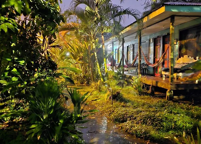 Cabinas Tortuguero