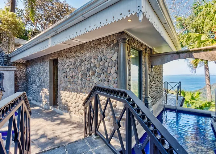Hotel Villa Caletas