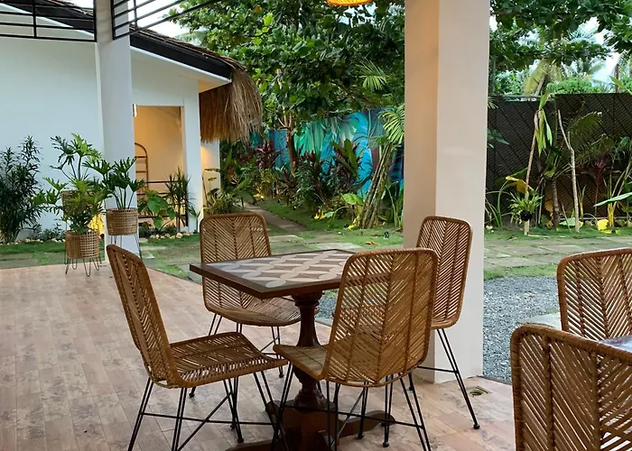 Bahandi Hotel