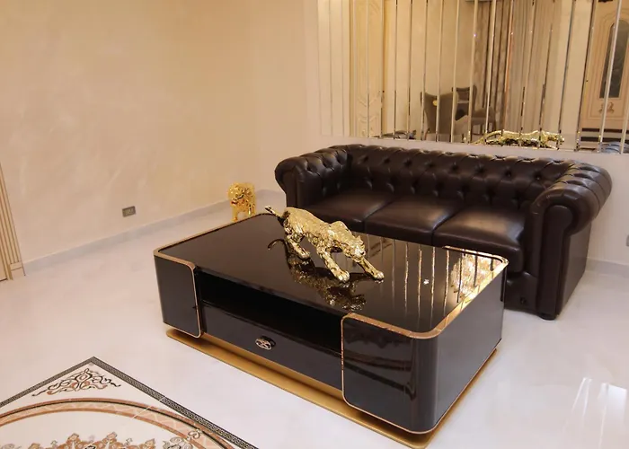 Louvre Home
