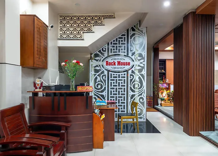 Rockmouse Centre River Villa Hoi An