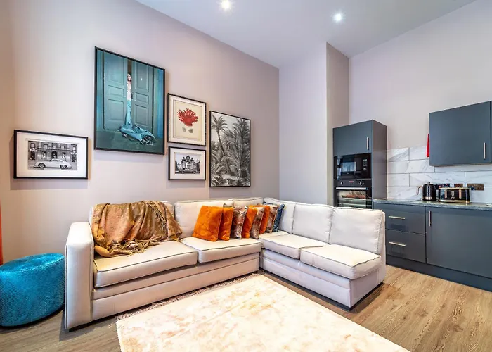 Epic Duke Street Townhouse, City Centre Apartments