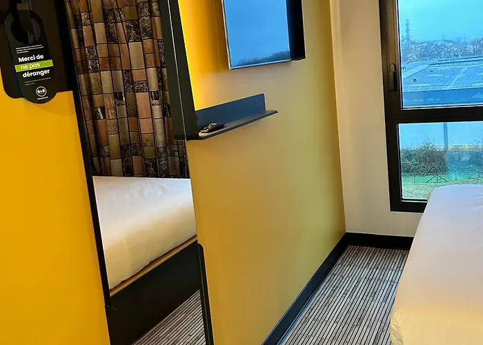 B&B Hotel Cergy Saint-Christophe Gare