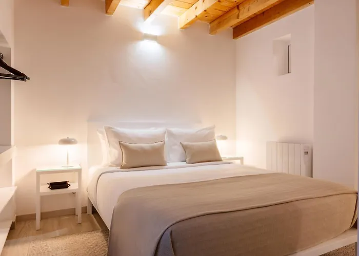 Azinheira Suites Townhouse - Alojamento Turistico (Adults Only)