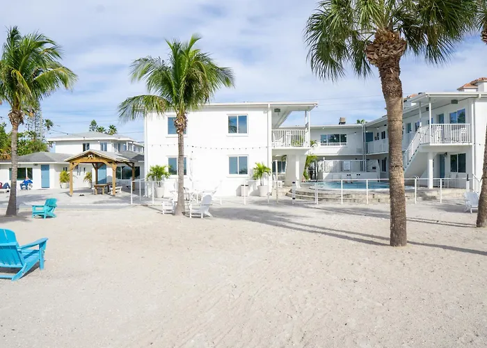 The Molloy - A Boutique Beach Resort St. Pete Beach