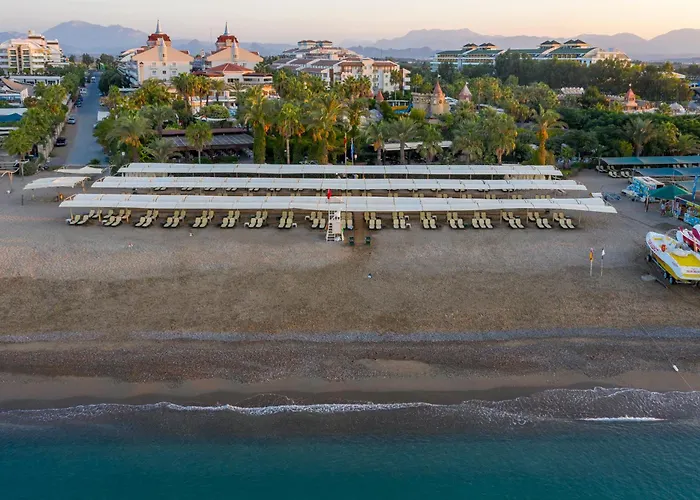 Aydinbey Famous Resort