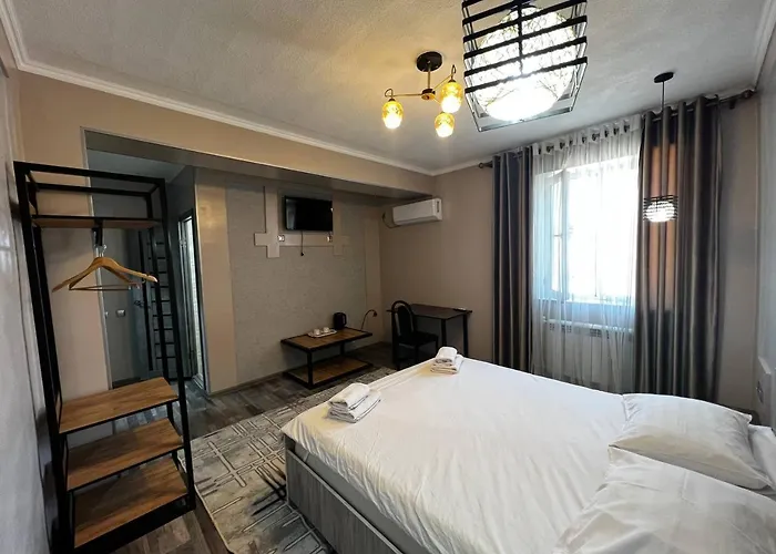 Ave Hotel