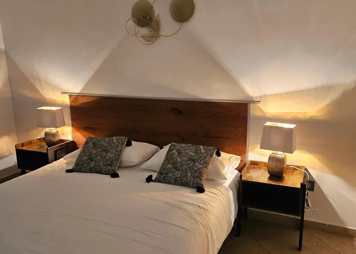 215 Addaura Luxury Room