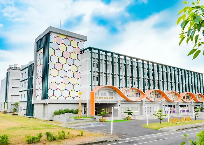 Th Hotel